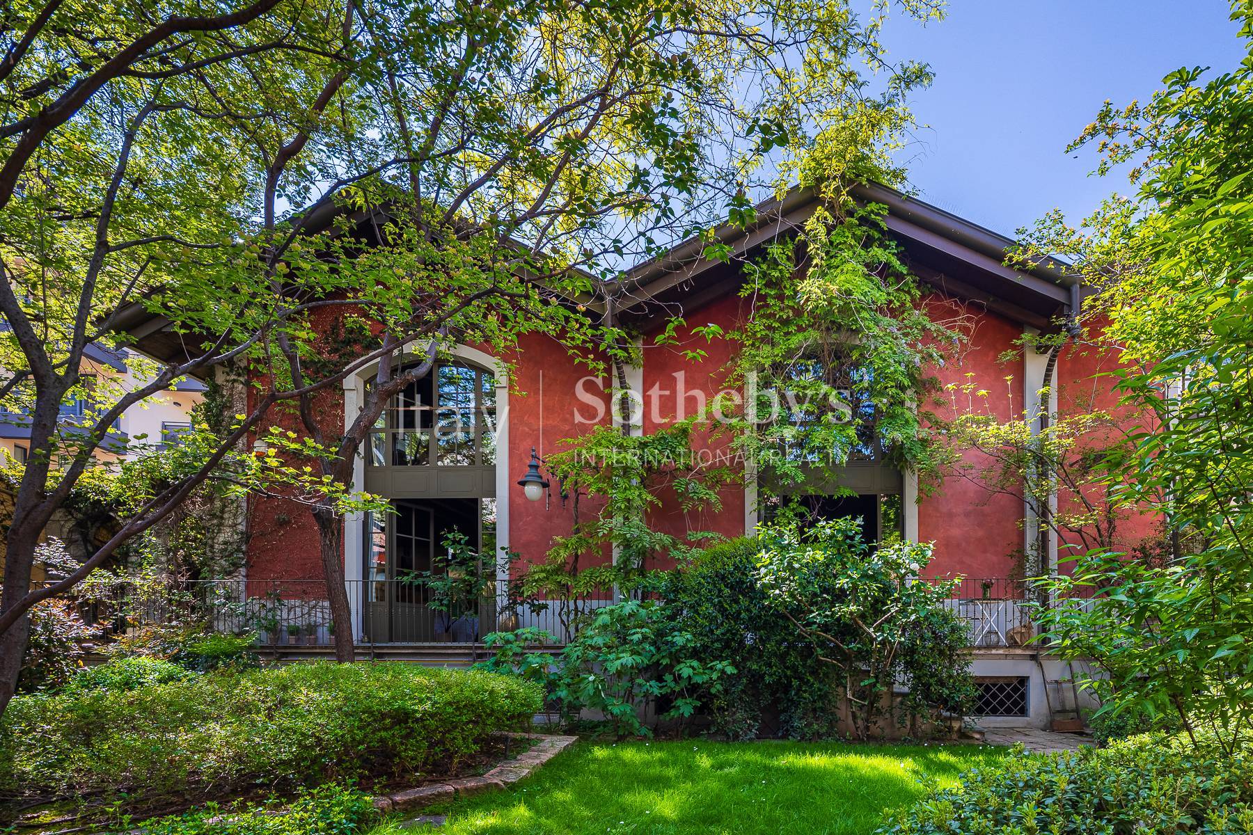  A refined residence in a private setting - 物件實景