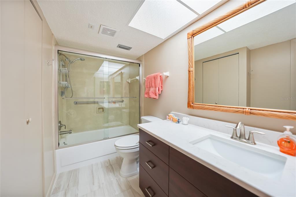 Englewood, Florida, 34223, United States, 2 Bedrooms Bedrooms, ,2 BathroomsBathrooms,Residential,For Sale,1995448