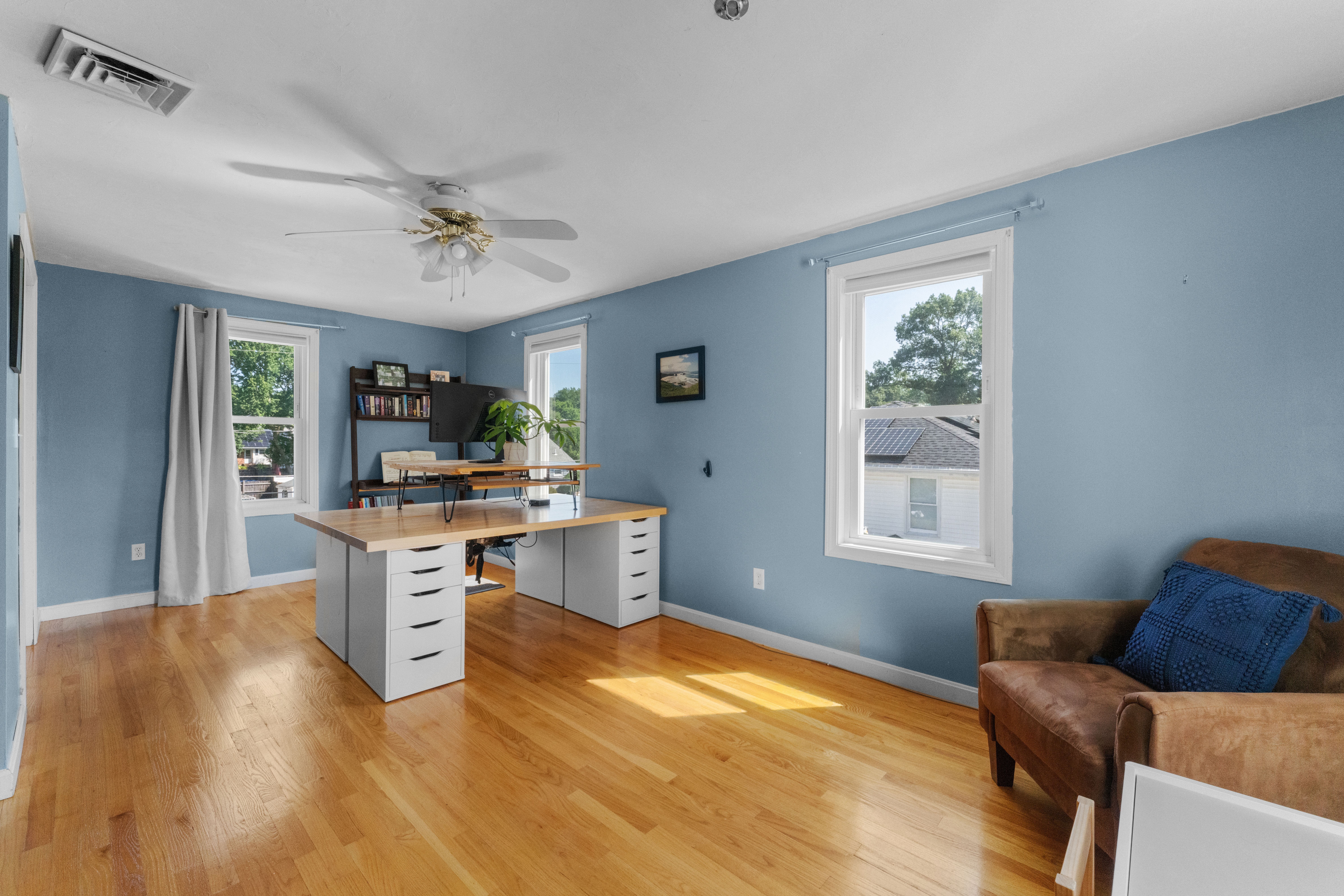  42 Dewey Avenue, Brockton, MA, 02301 - 物件實景