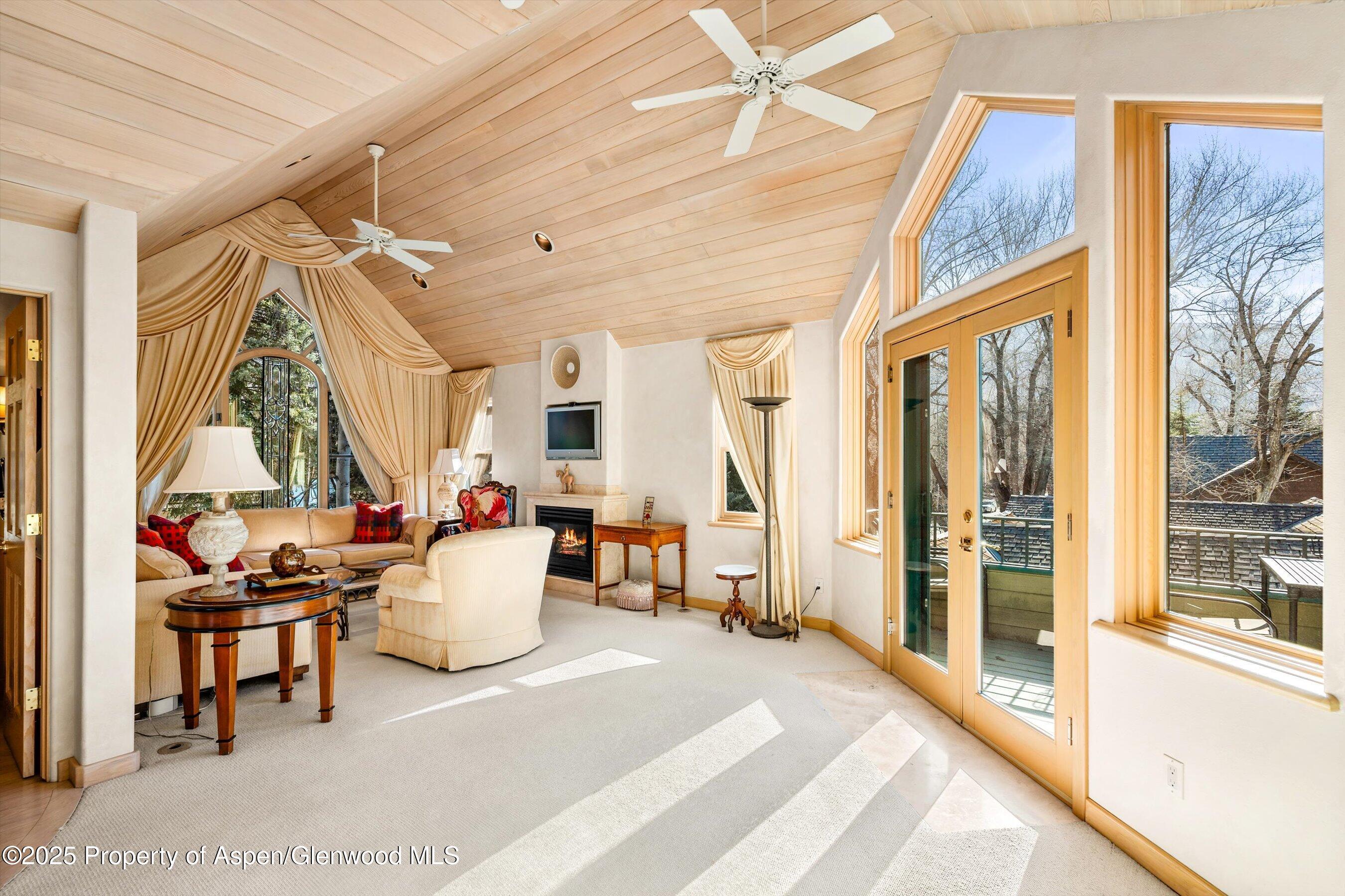 Aspen, Colorado, 81611, United States, 3 Bedrooms Bedrooms, ,4 BathroomsBathrooms,Residential,For Sale,1779623
