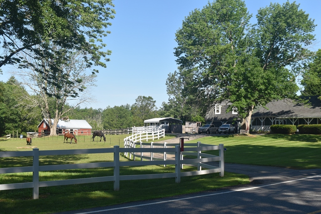 Spencer, Massachusetts, 01562, United States, 5 Bedrooms Bedrooms, ,4 BathroomsBathrooms,Residential,For Sale,1942925