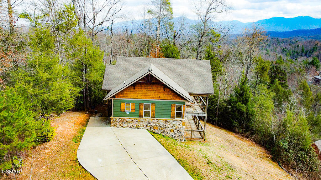 Gatlinburg, Tennessee, 37738, United States, 3 Bedrooms Bedrooms, ,4 BathroomsBathrooms,Residential,For Sale,2024067