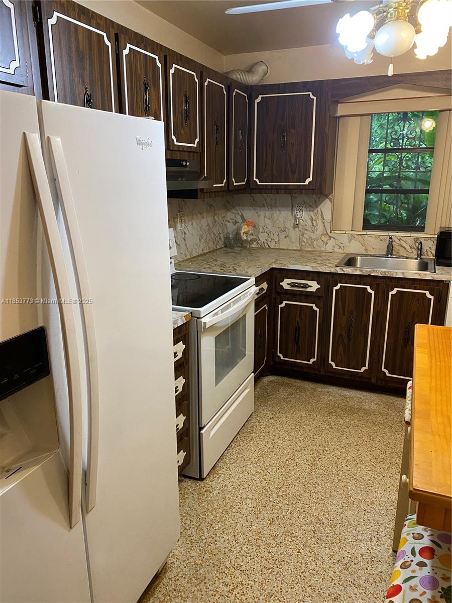 Miami, Florida, 33144, United States, 3 Bedrooms Bedrooms, ,2 BathroomsBathrooms,Residential,For Sale,1988627