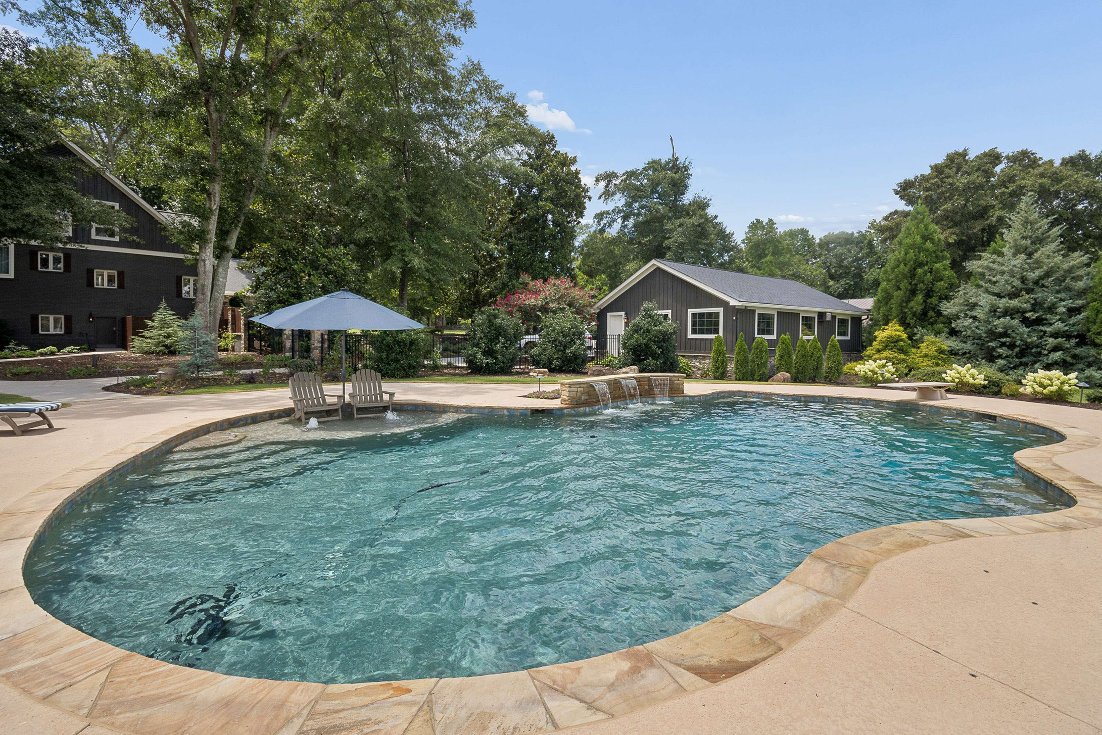  Lake Peachtree