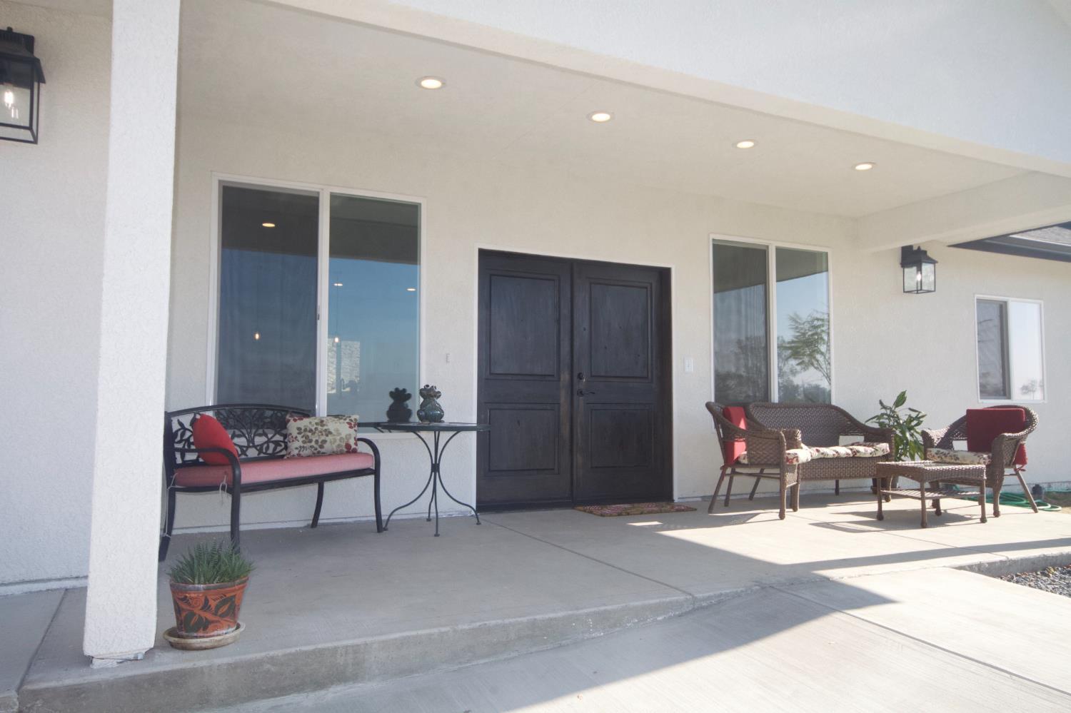 Coarsegold, California, 93614, United States, 3 Bedrooms Bedrooms, ,2 BathroomsBathrooms,Residential,For Sale,2011368