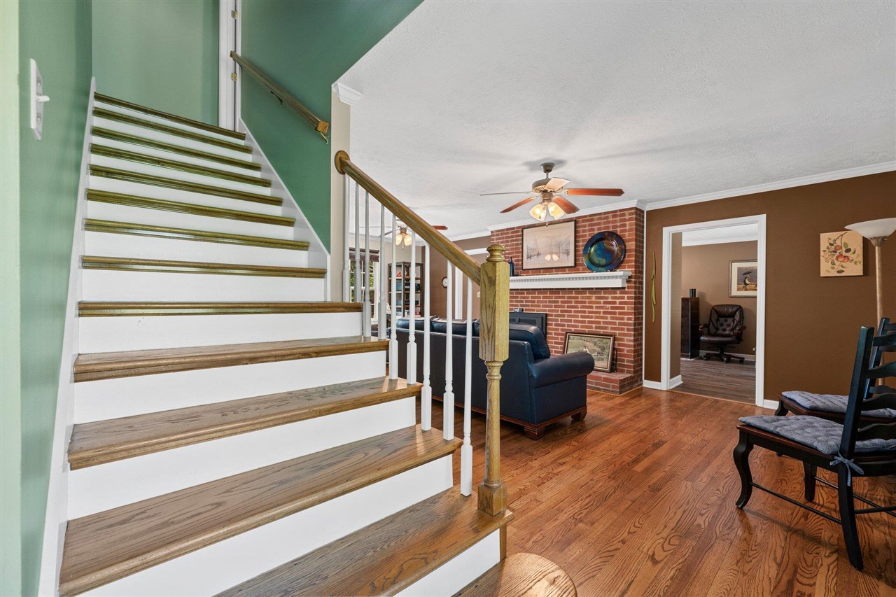 Bowling Green, Kentucky, 42103, United States, 4 Bedrooms Bedrooms, ,5 BathroomsBathrooms,Residential,For Sale,1785083