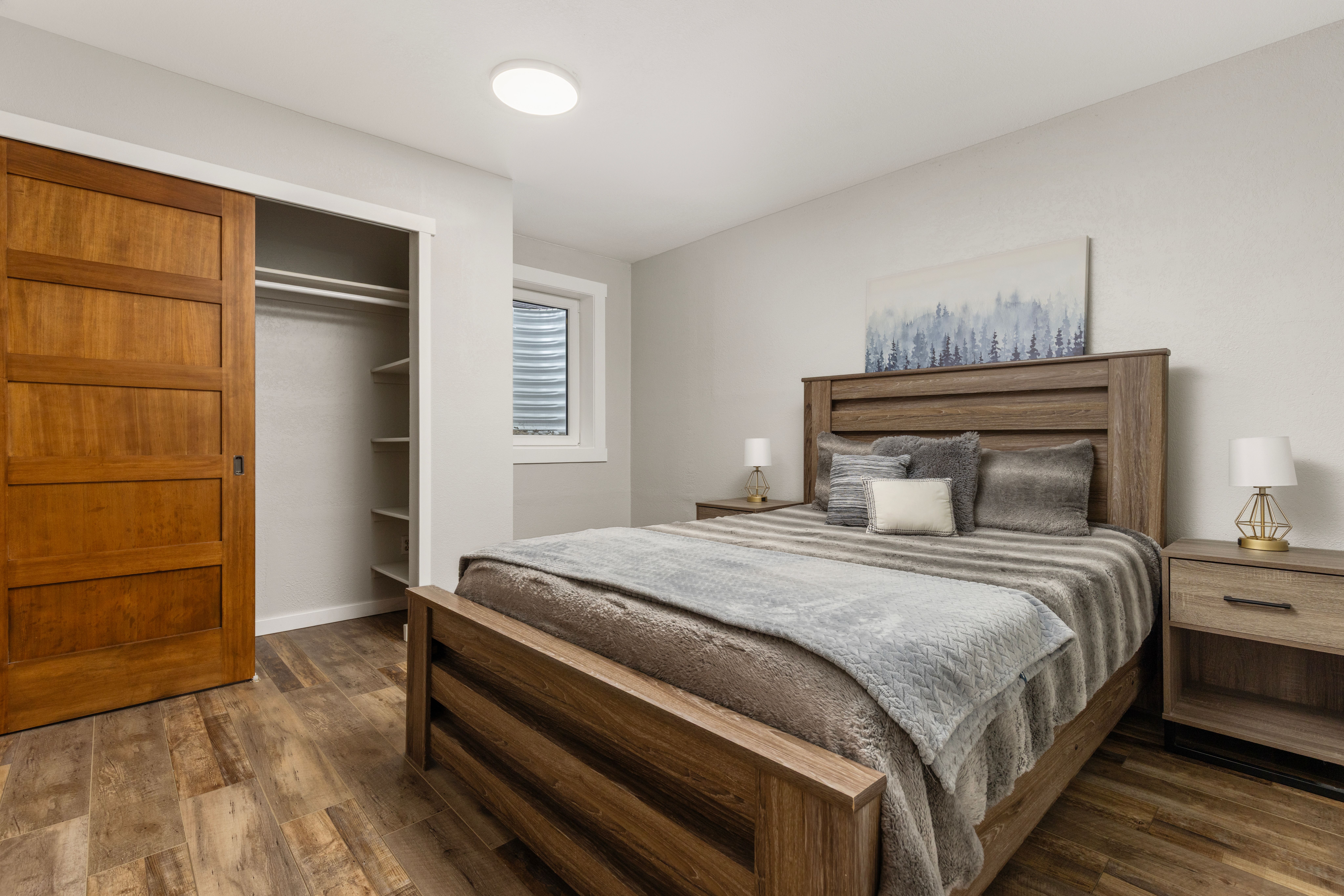  Beautifully Renovated Ranch Home for Multigeneration Living with Two Kitchens - 物件實景