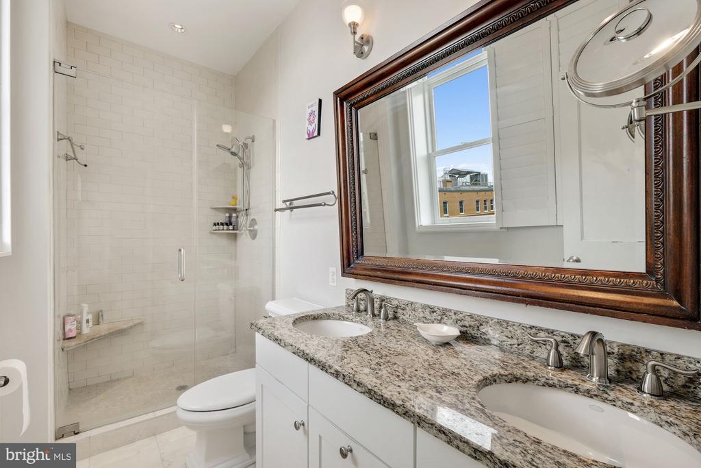 Washington, District of Columbia, 20009, United States, 3 Bedrooms Bedrooms, ,3 BathroomsBathrooms,Residential,For Sale,2027889