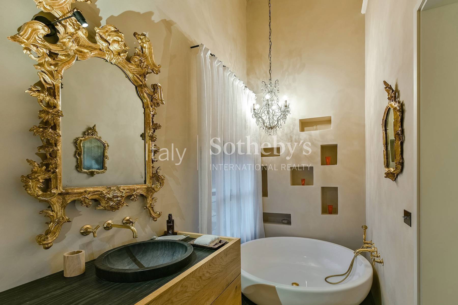  Splendid renovated castle with pool in the Florentine Chianti - 物件實景