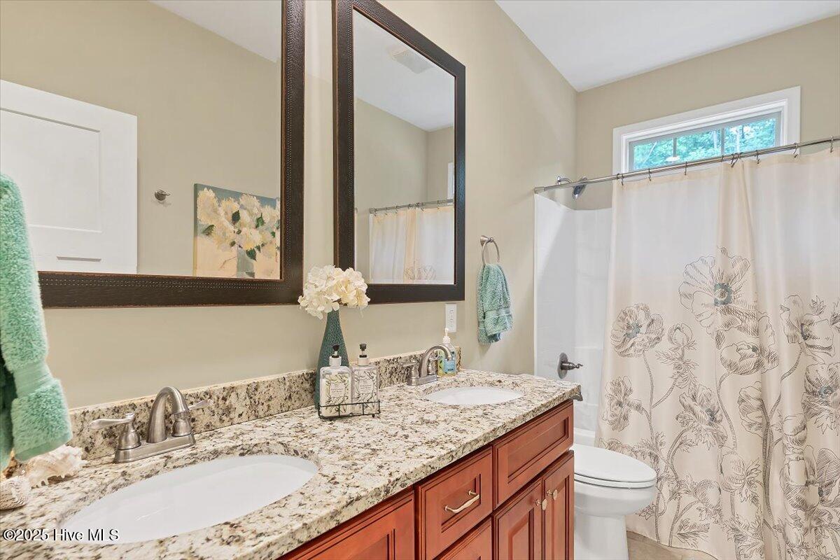 Pinehurst, North Carolina, 28374, United States, 5 Bedrooms Bedrooms, ,4 BathroomsBathrooms,Residential,For Sale,1917646