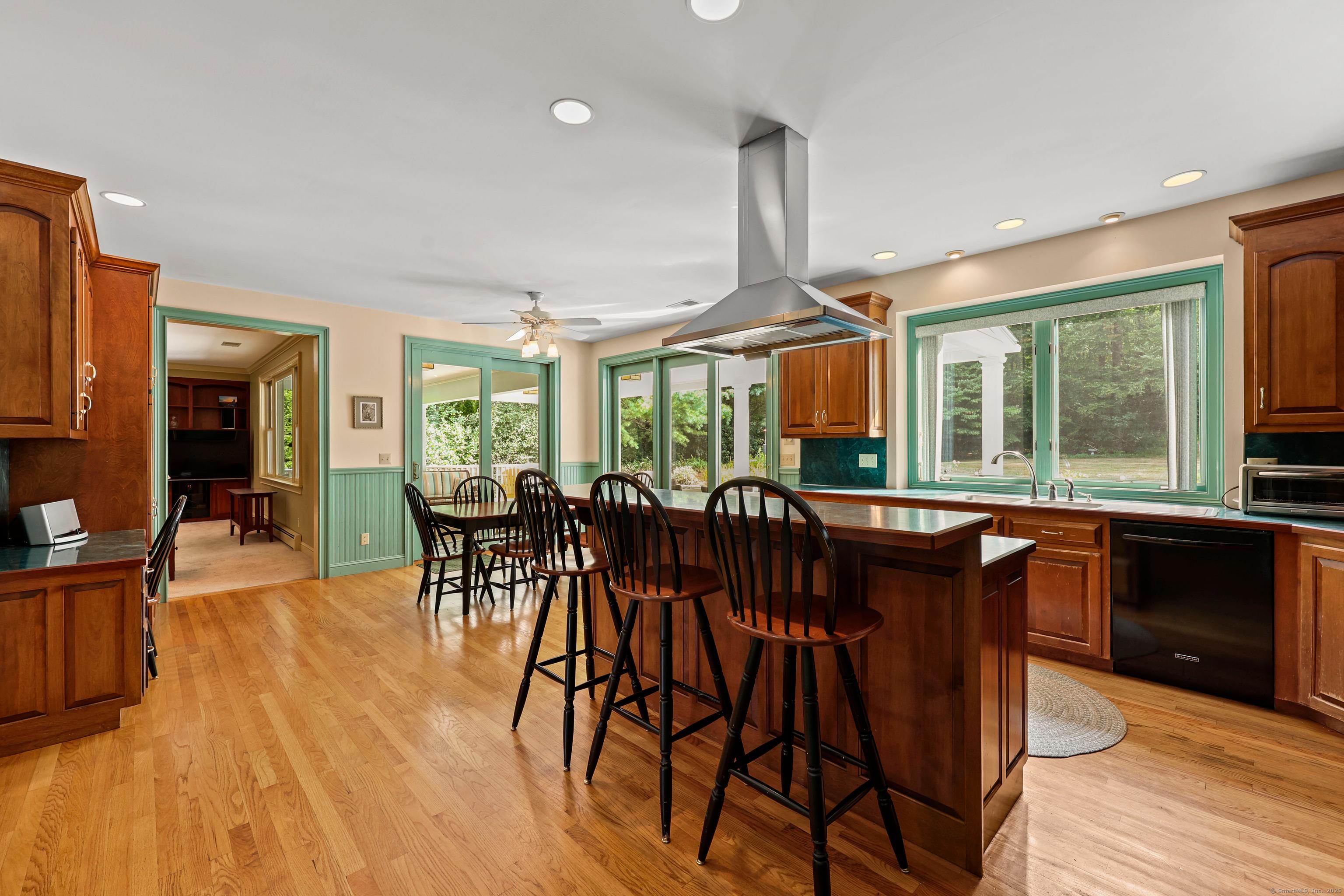 Marlborough, Connecticut, 06447, United States, 4 Bedrooms Bedrooms, ,3 BathroomsBathrooms,Residential,For Sale,1937462