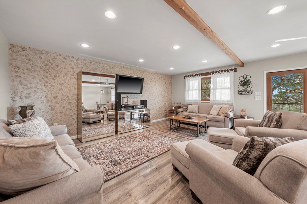 Mountain Home, Texas, 78058, United States, 9 Bedrooms Bedrooms, ,9 BathroomsBathrooms,Residential,For Sale,1938044