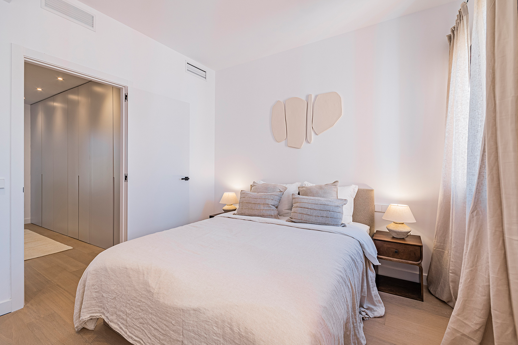  Newly constructed duplex penthouse near the beach - 物件實景