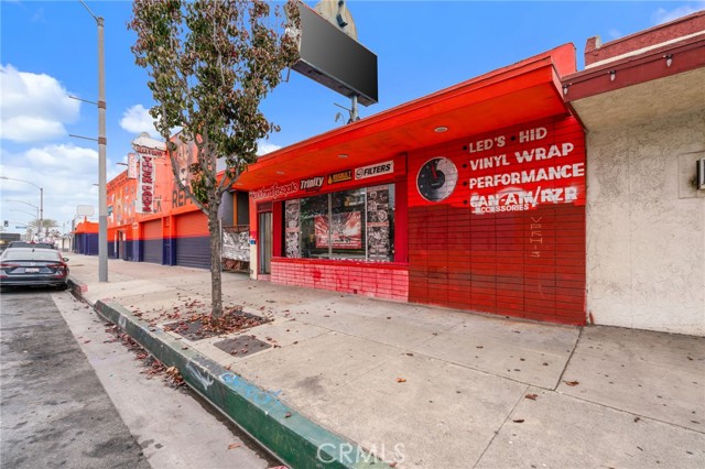 South Gate, California, 90280, United States, 4 Bedrooms Bedrooms, ,Residential,For Sale,2005257