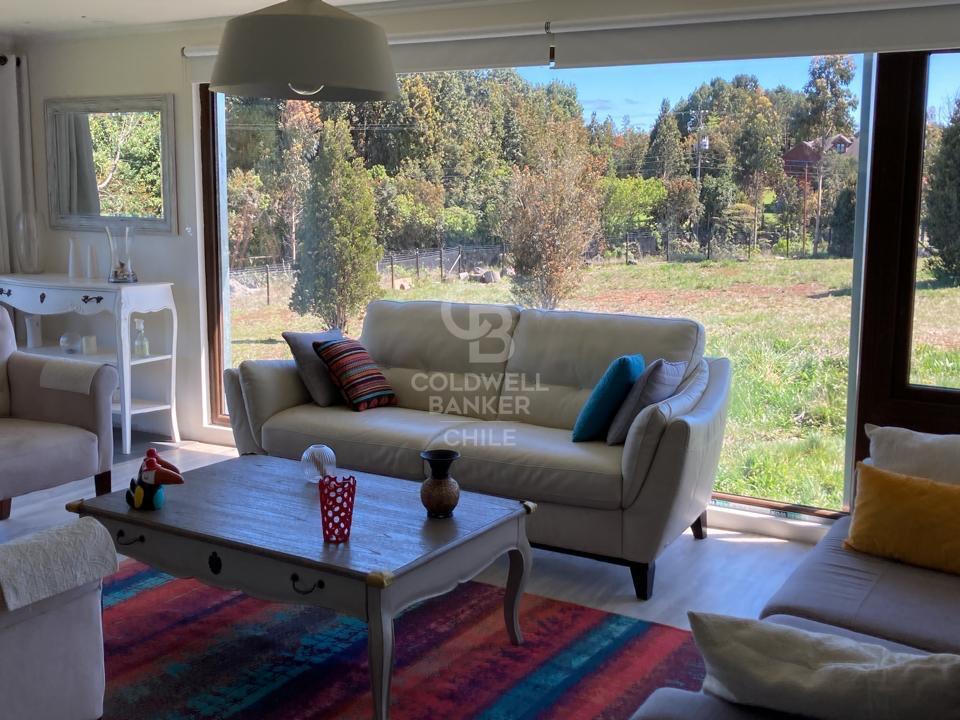 Puerto Varas, Chile, 4 Bedrooms Bedrooms, ,3 BathroomsBathrooms,Residential,For Sale,1967829