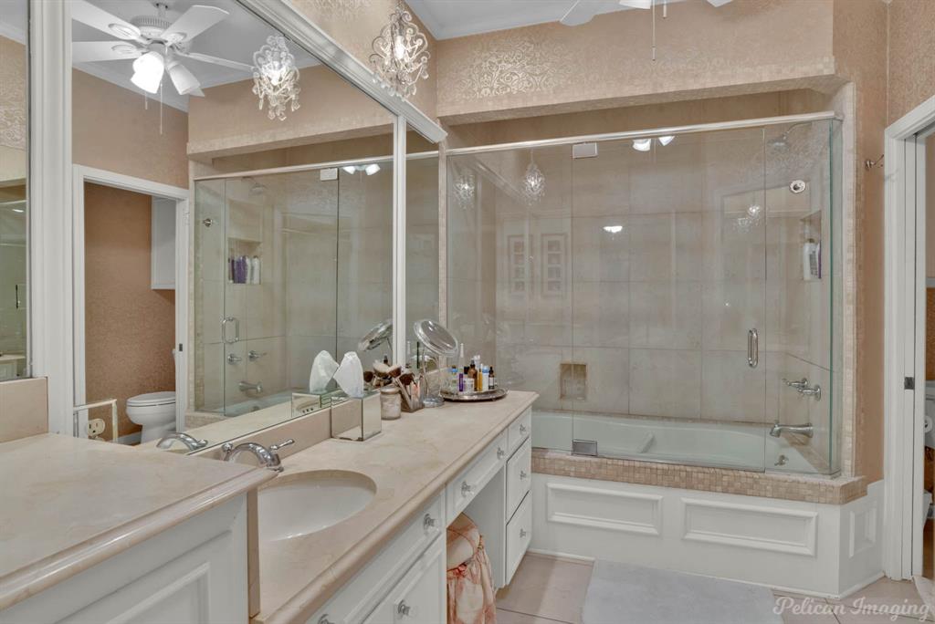 Shreveport, Louisiana, 71106, United States, 4 Bedrooms Bedrooms, ,4 BathroomsBathrooms,Residential,For Sale,1729515