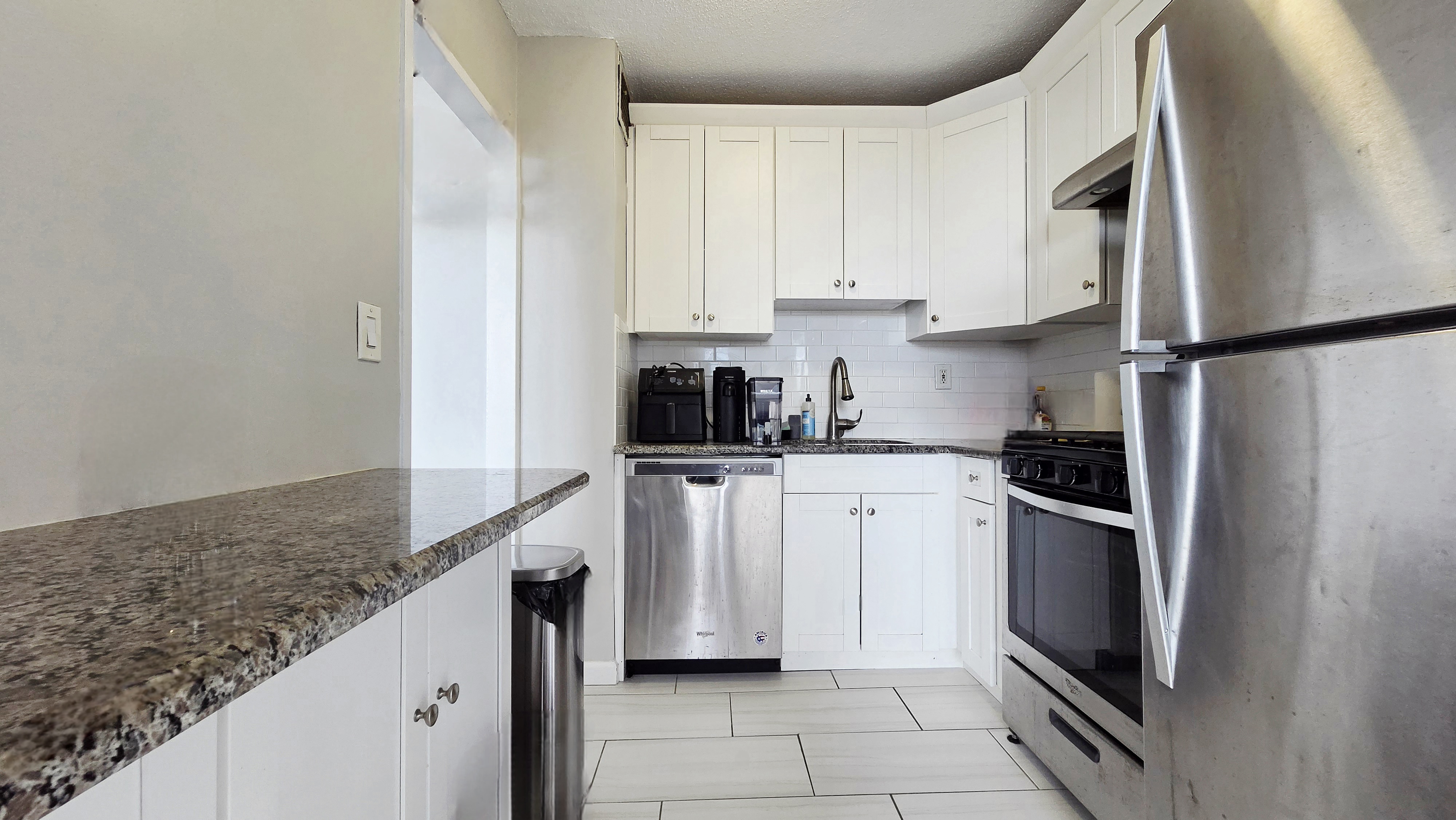 201 Bridge Plaza North, Fort Lee, NJ 07024 - 物件實景