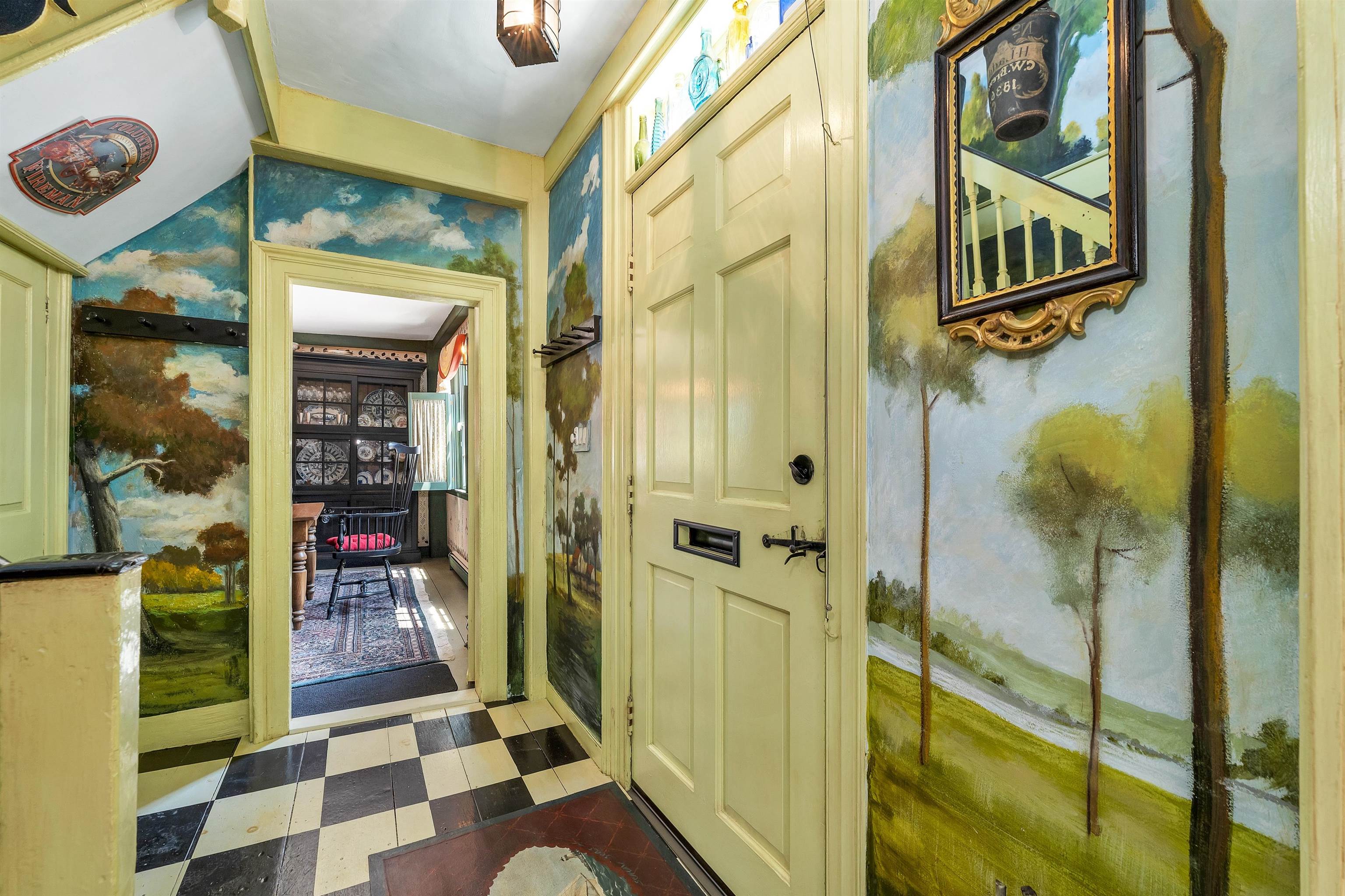 Portsmouth, New Hampshire, 03801, United States, 3 Bedrooms Bedrooms, ,1 BathroomBathrooms,Residential,For Sale,1919932
