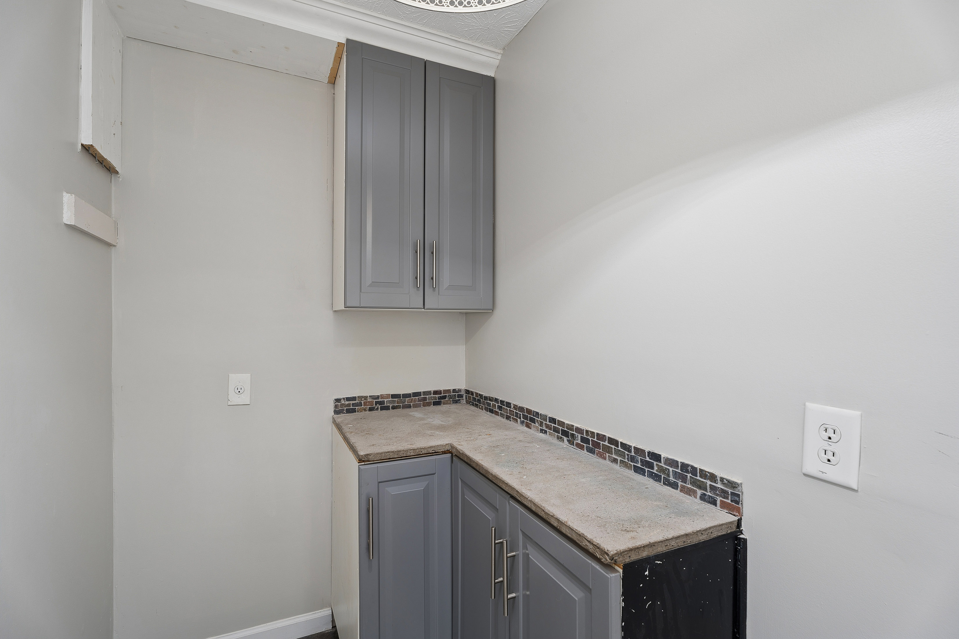  Beautifully Updated Two-story Traditional Home Nestled on a Quiet Cul-de-sac - 物件實景