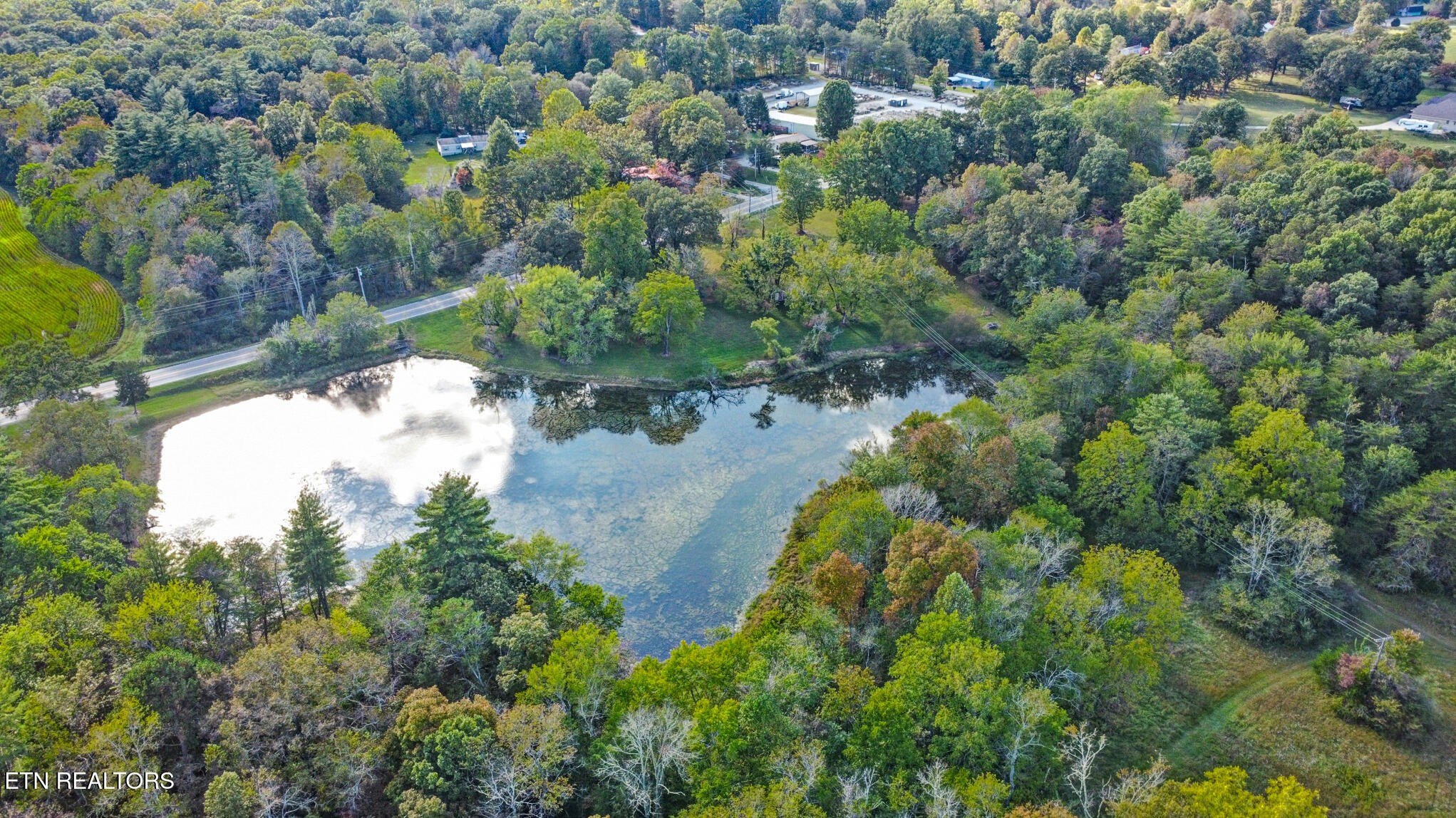 Crossville, Tennessee, 38555, United States, 2 Bedrooms Bedrooms, ,1 BathroomBathrooms,Residential,For Sale,1982388