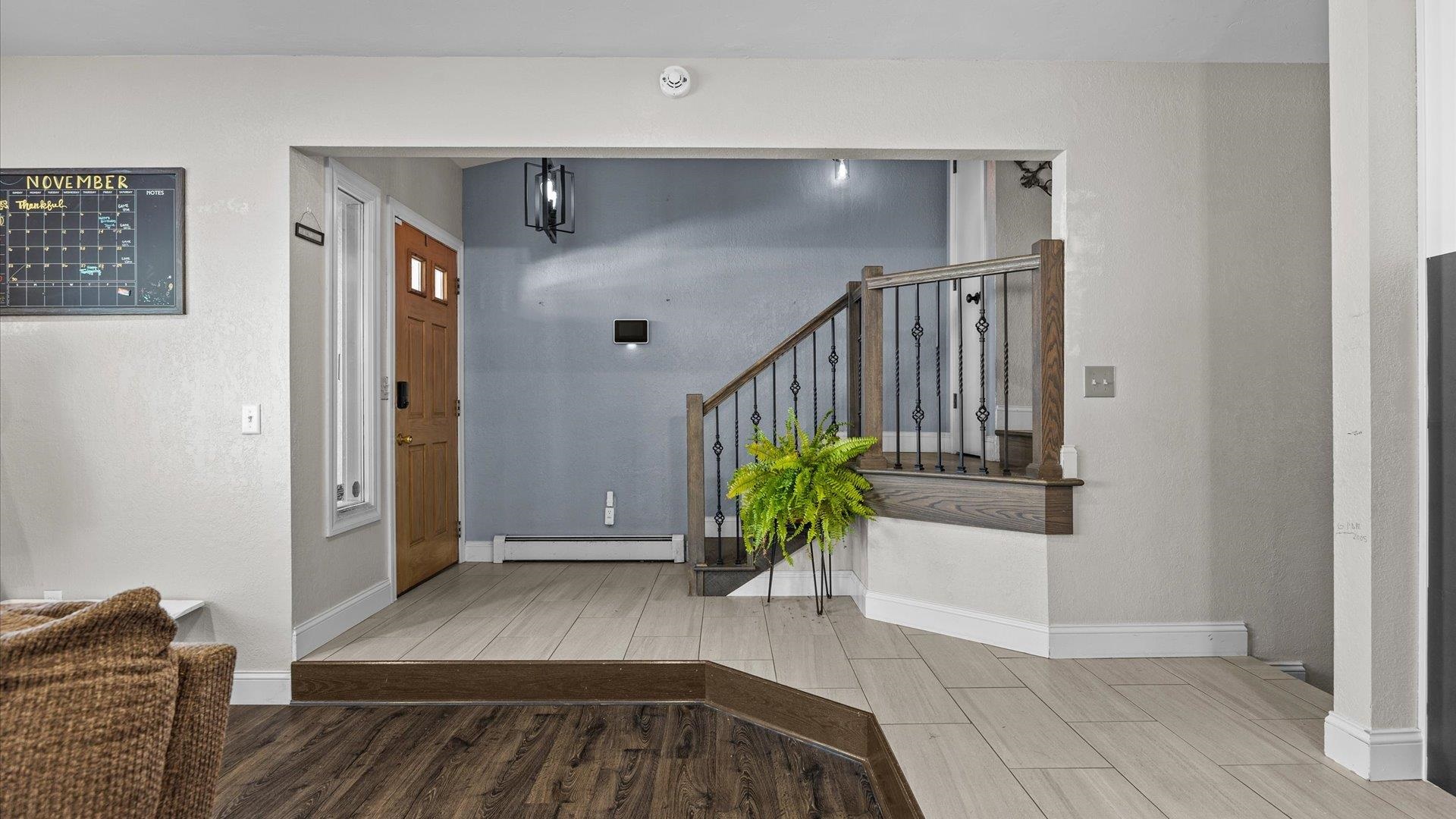 Grand Junction, Colorado, 81506, United States, 6 Bedrooms Bedrooms, ,3 BathroomsBathrooms,Residential,For Sale,1994905