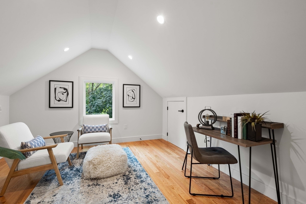 Newton, Massachusetts, 02460, United States, 5 Bedrooms Bedrooms, ,5 BathroomsBathrooms,Residential,For Sale,2000658