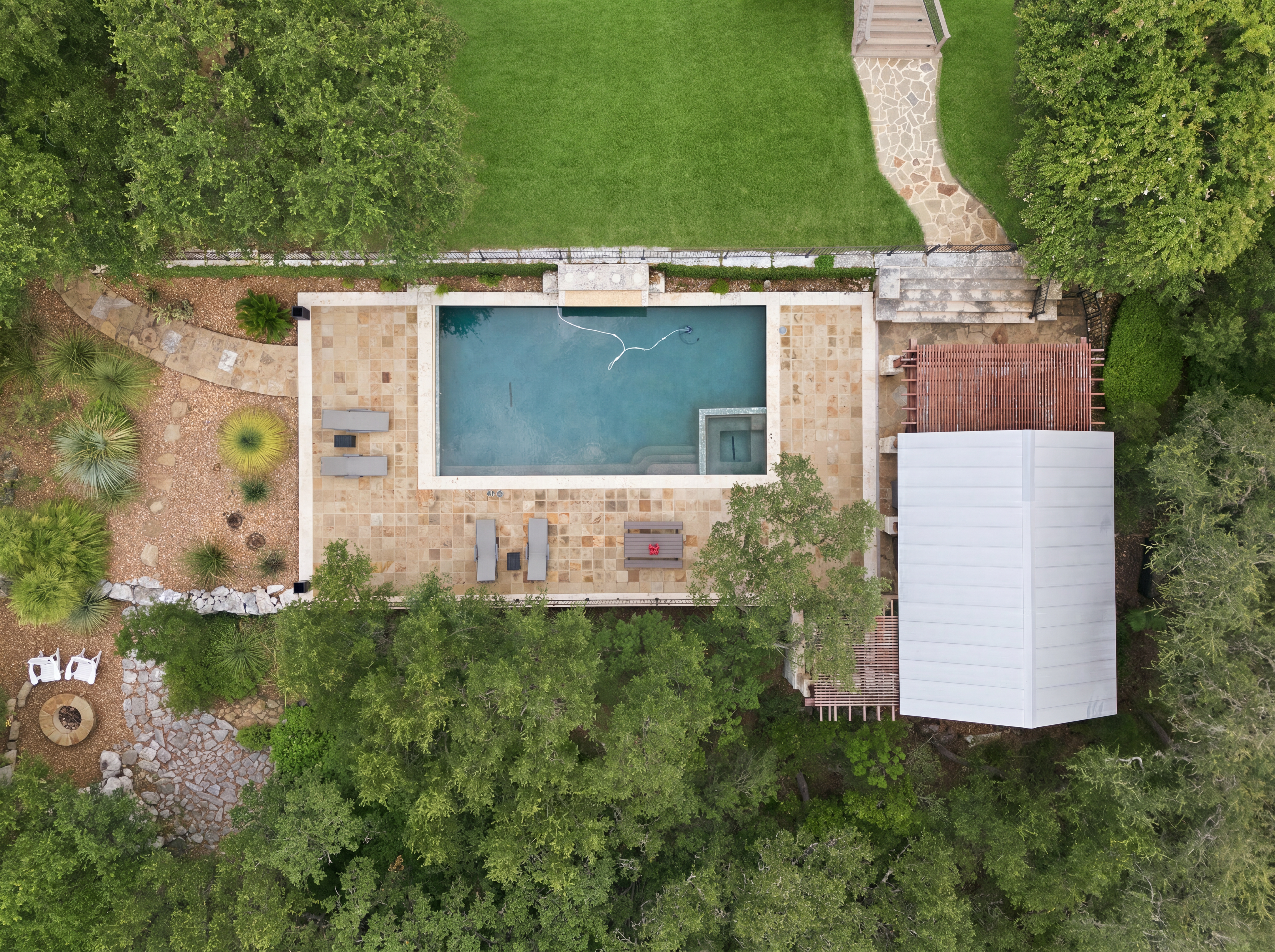  Iron Horse Canyon Estate with Resort-Style Backyard - 物件實景