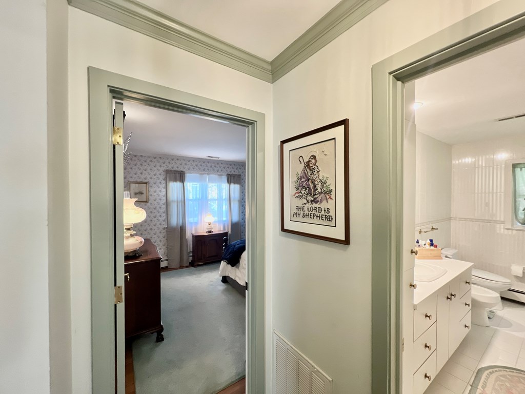 Onancock, Virginia, 23417, United States, 2 Bedrooms Bedrooms, ,2 BathroomsBathrooms,Residential,For Sale,1971701