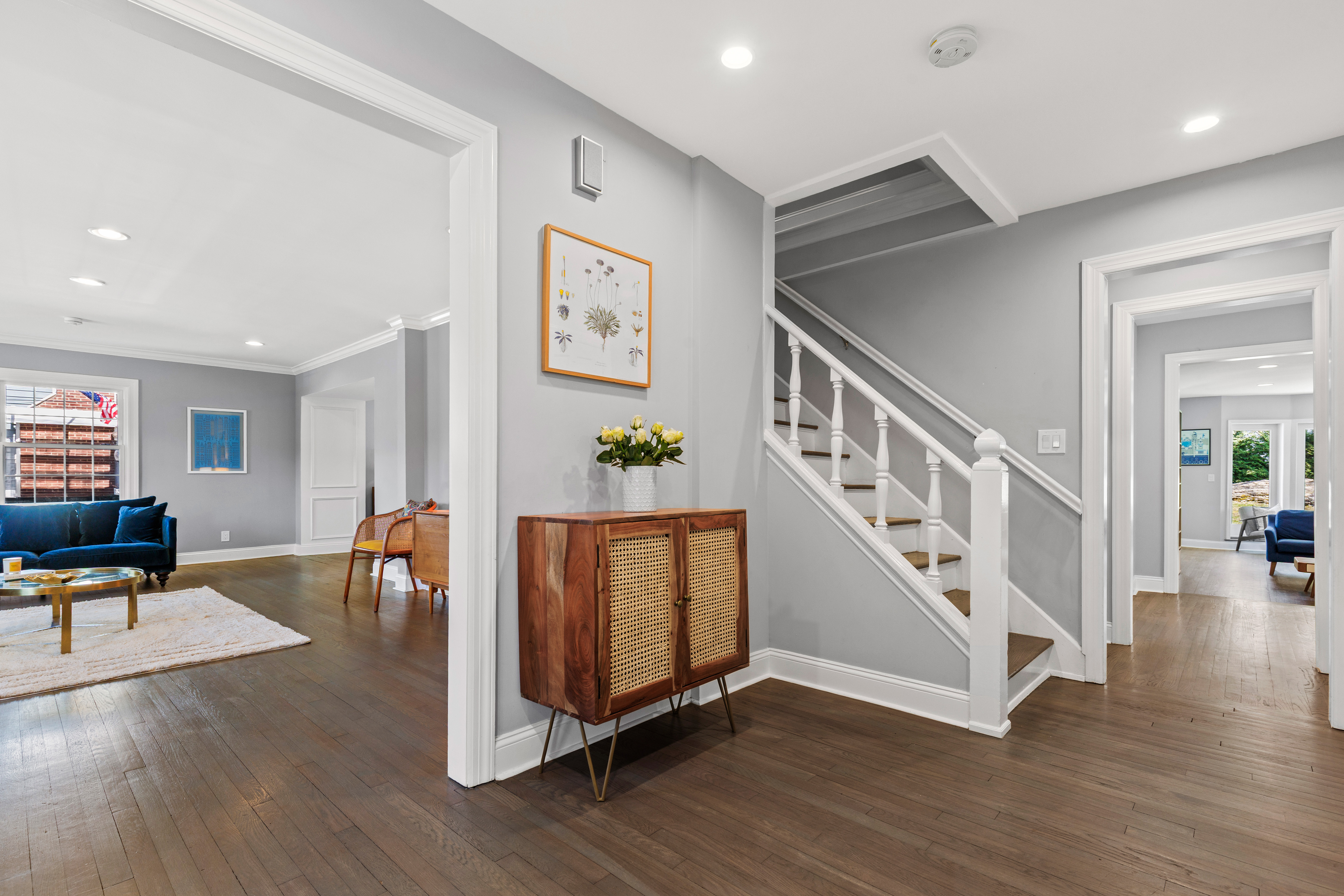  Fully Renovated Shore Acres Home - 物件實景