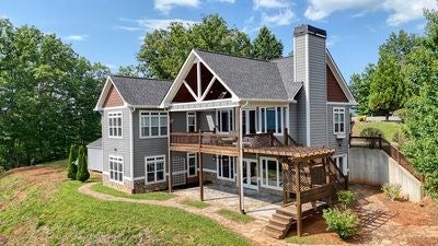 Hiawassee, Georgia, 30546, United States, 3 Bedrooms Bedrooms, ,4 BathroomsBathrooms,Residential,For Sale,1933523