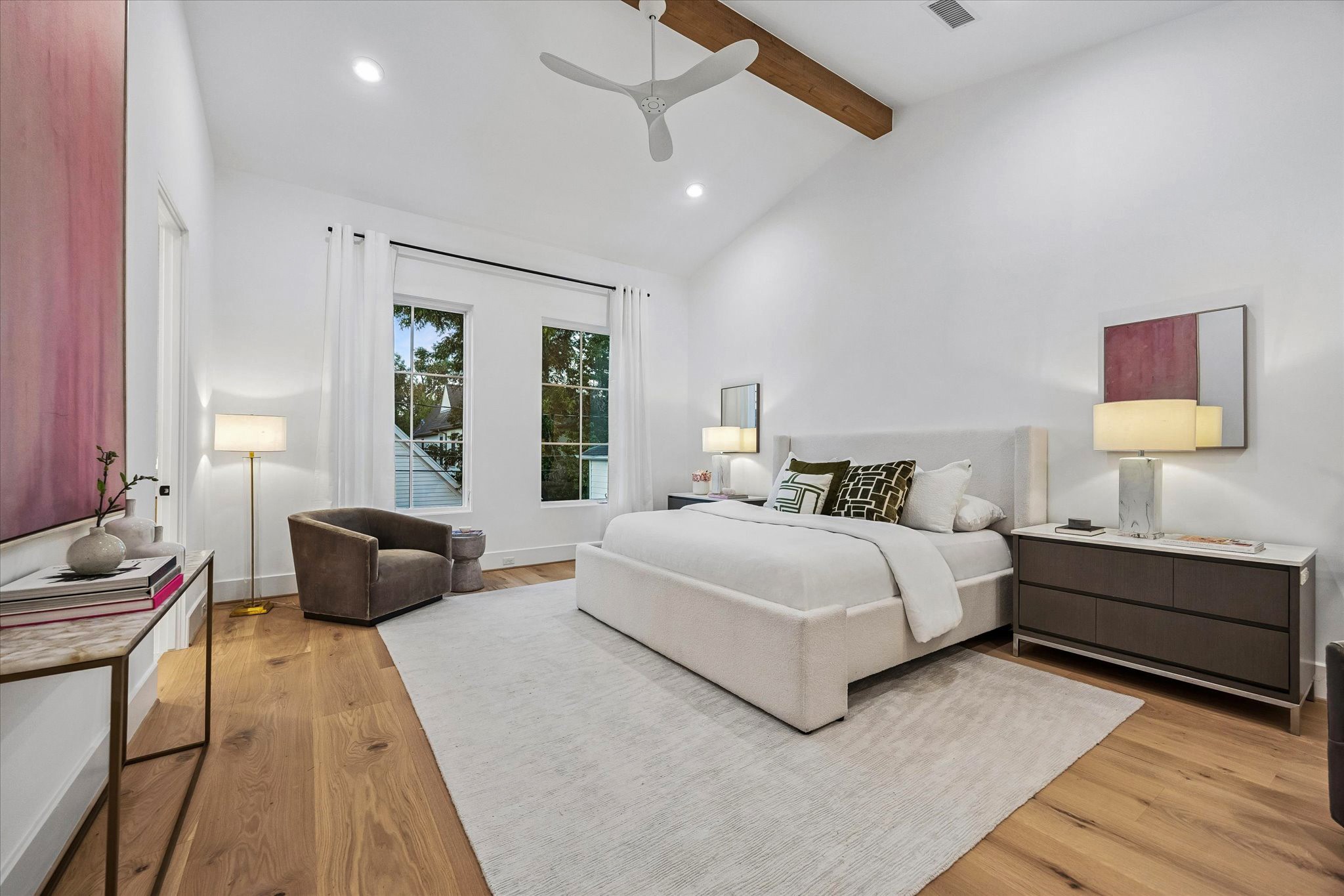  4230 Riley Street - 物件實景