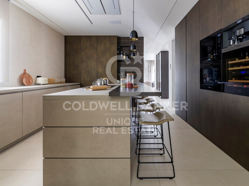 Madrid, Comunidad de Madrid, ES, 3 Bedrooms Bedrooms, ,4 BathroomsBathrooms,Residential,For Sale,1987772