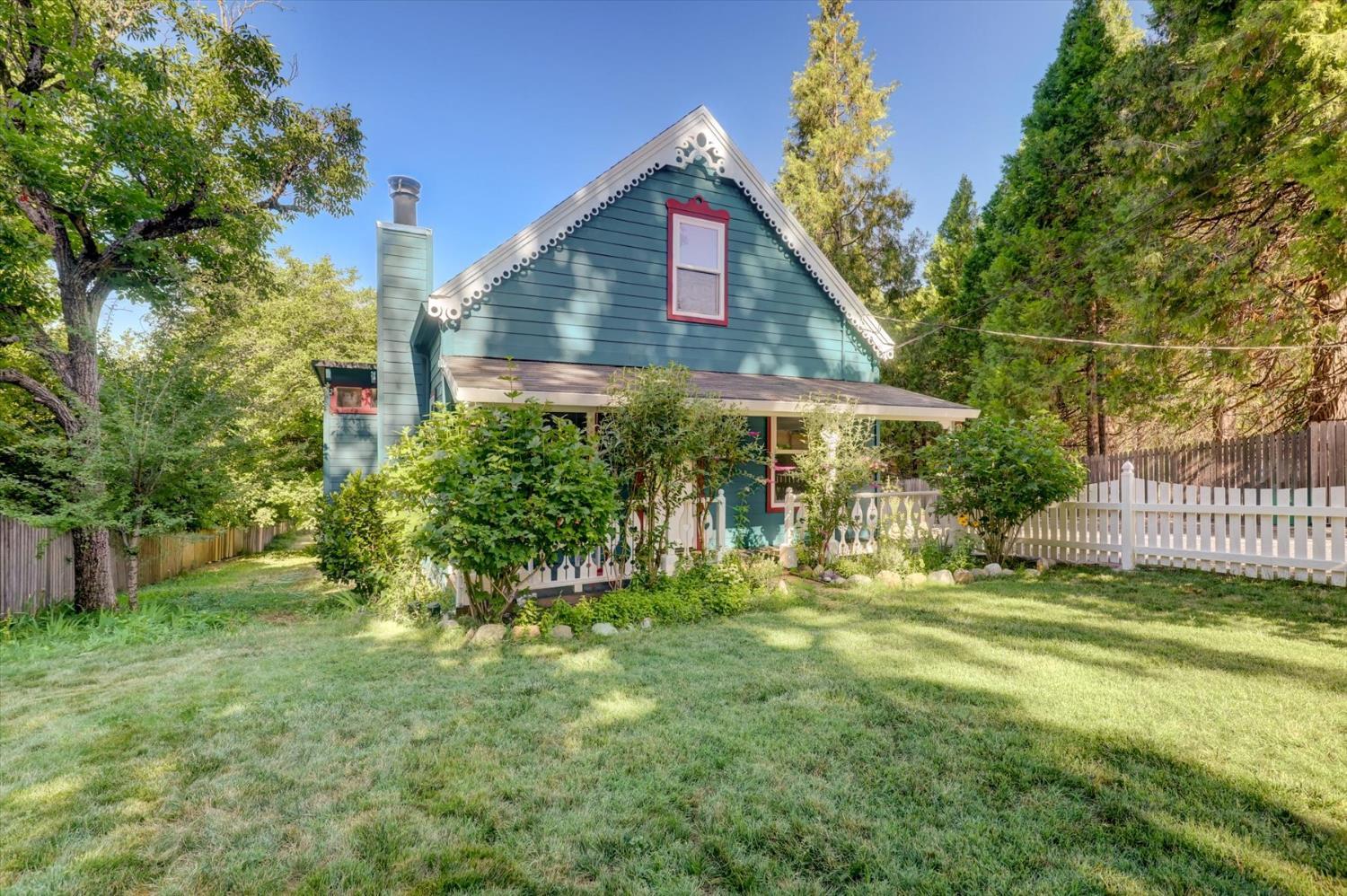 Nevada City, California, 95959, United States, 2 Bedrooms Bedrooms, ,2 BathroomsBathrooms,Residential,For Sale,1896886