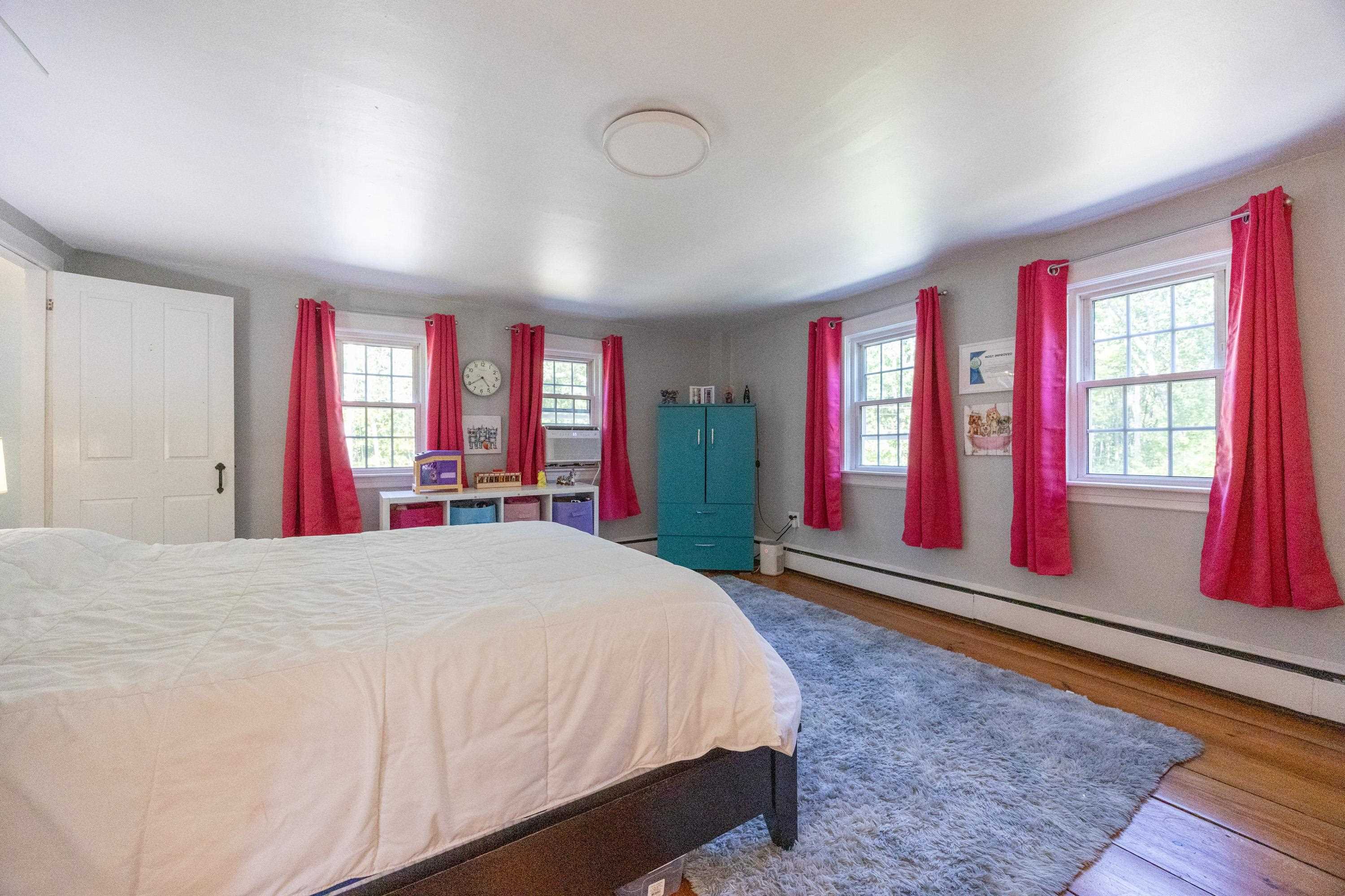 Pembroke, New Hampshire, 03275, United States, 4 Bedrooms Bedrooms, ,3 BathroomsBathrooms,Residential,For Sale,1925461