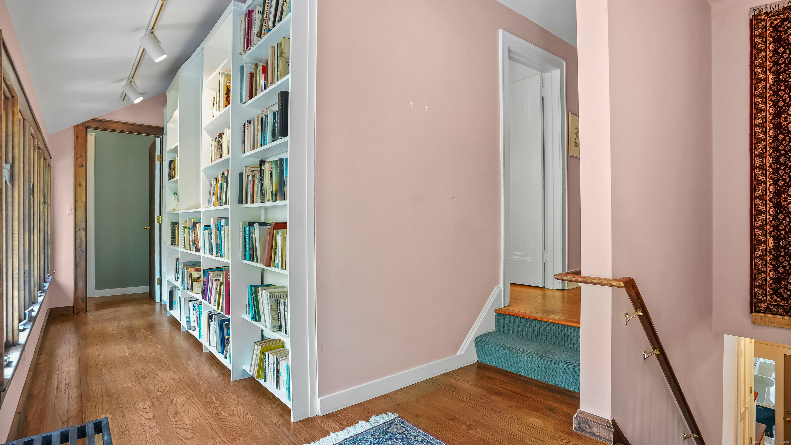 Hamden, Connecticut, 06517, United States, 4 Bedrooms Bedrooms, ,3 BathroomsBathrooms,Residential,For Sale,1917035