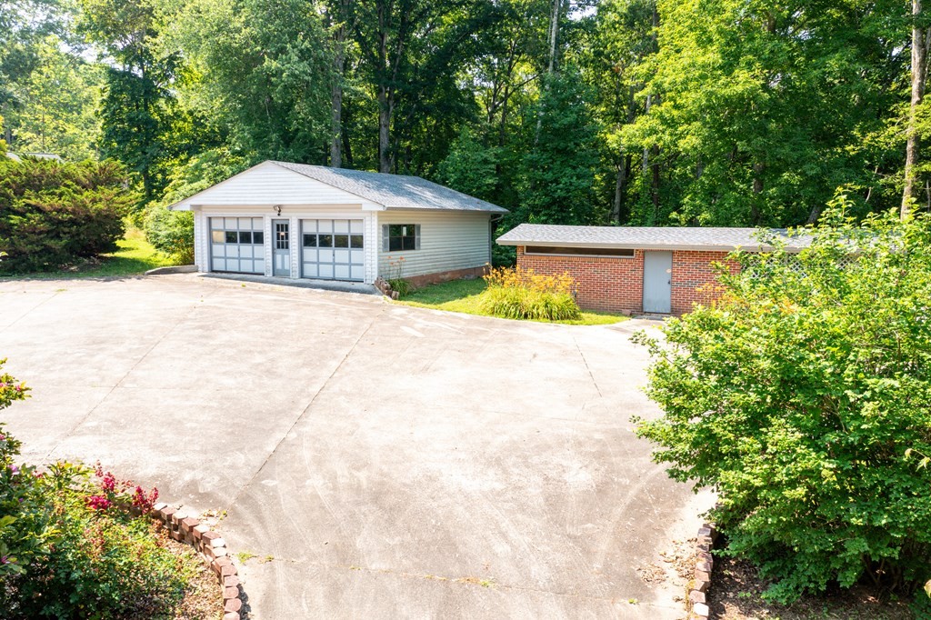 Blairsville, Georgia, 30512, United States, 4 Bedrooms Bedrooms, ,3 BathroomsBathrooms,Residential,For Sale,1930011