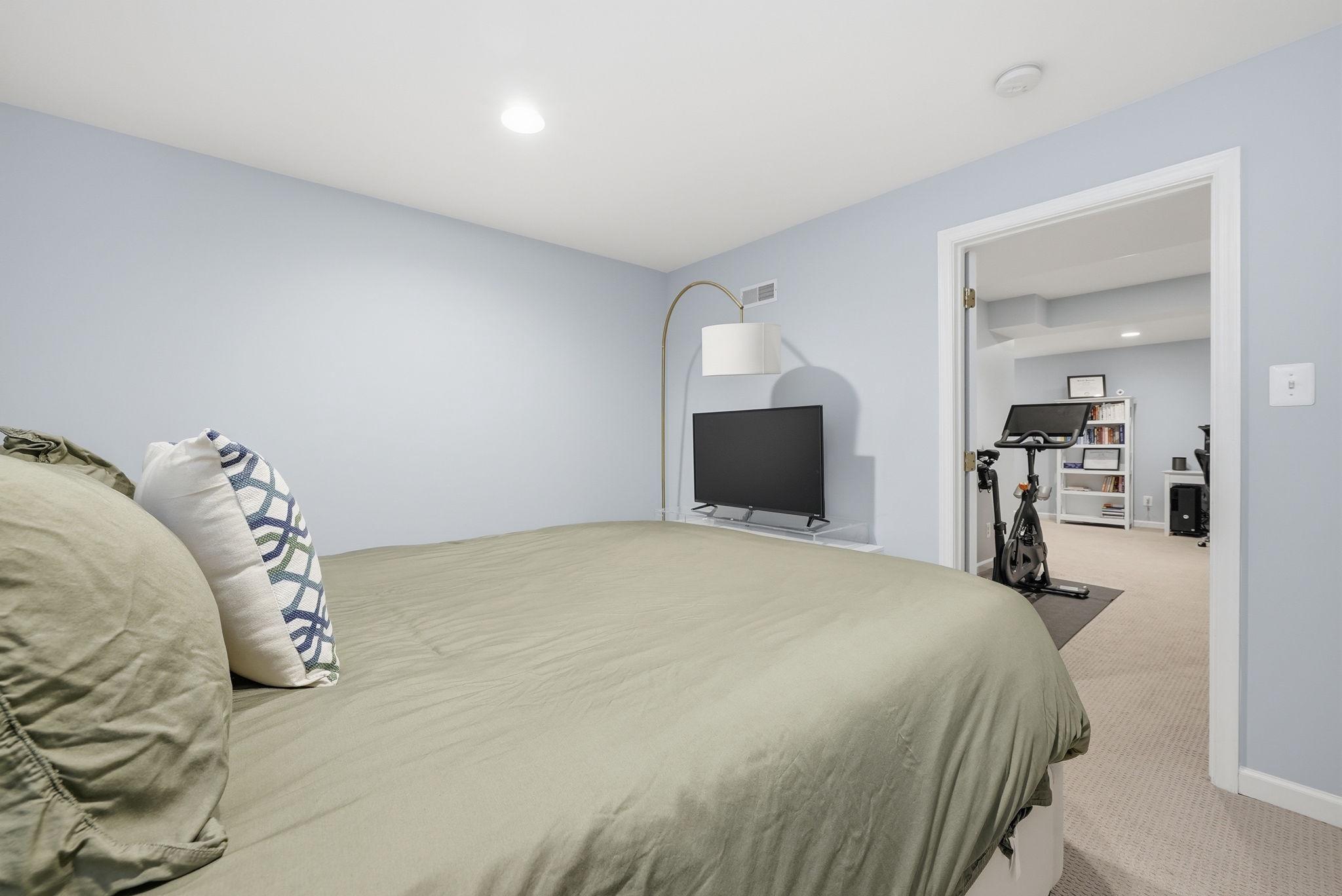  2556 S Arlington Mill Dr C, Arlington, VA, 22206 - 物件實景