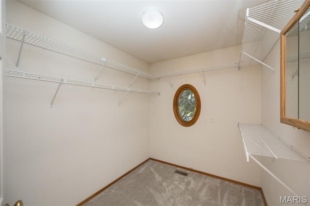 Chesterfield, Missouri, 63005, United States, 4 Bedrooms Bedrooms, ,3 BathroomsBathrooms,Residential,For Sale,1989616