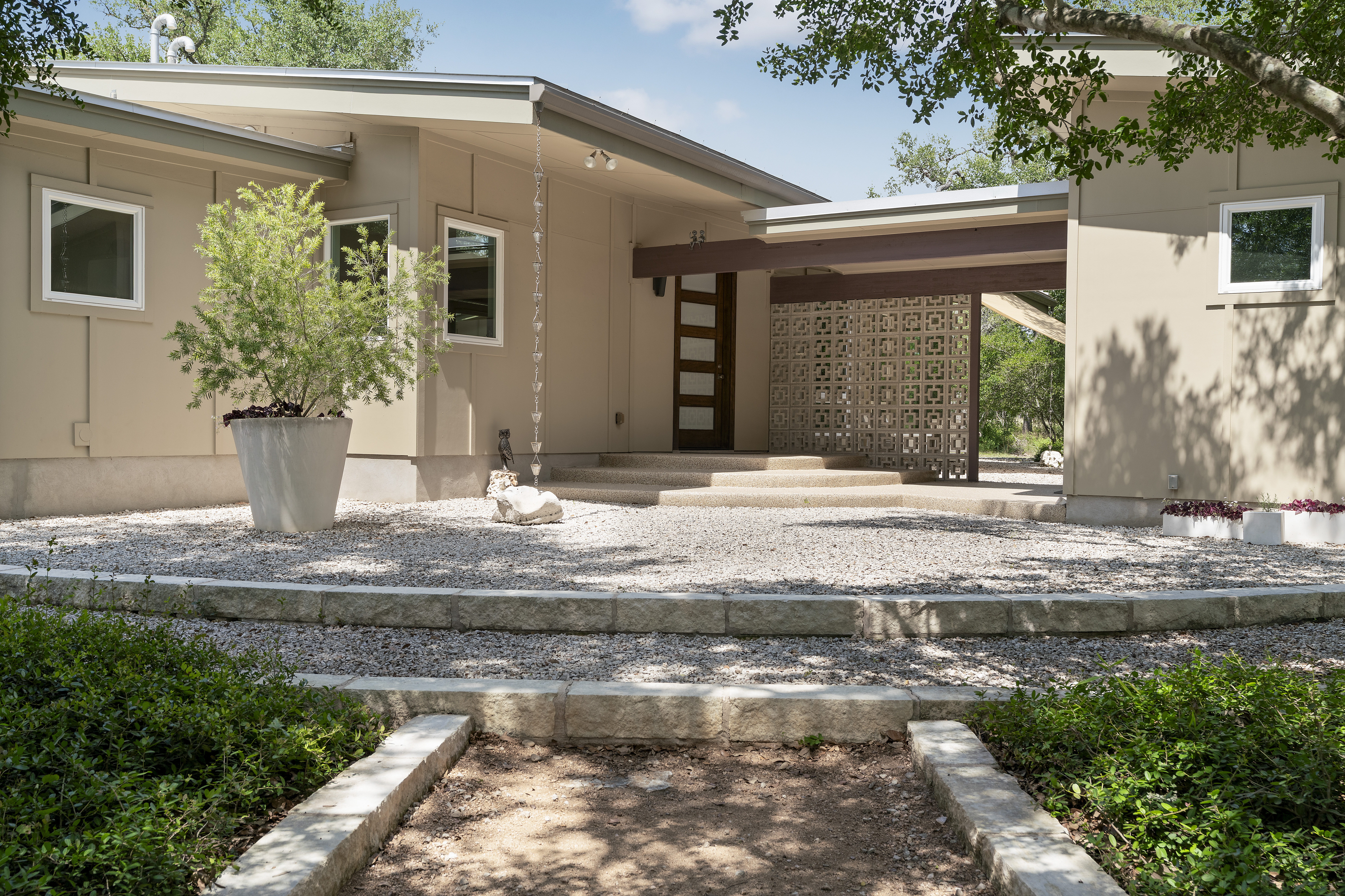  A Modern Hill Country Retreat on 5 Lush Acres - 物件實景