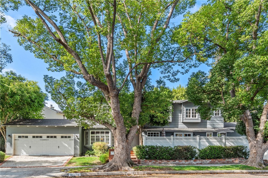 Studio City, California, 91602, United States, 5 Bedrooms Bedrooms, ,4 BathroomsBathrooms,Residential,For Sale,1947106