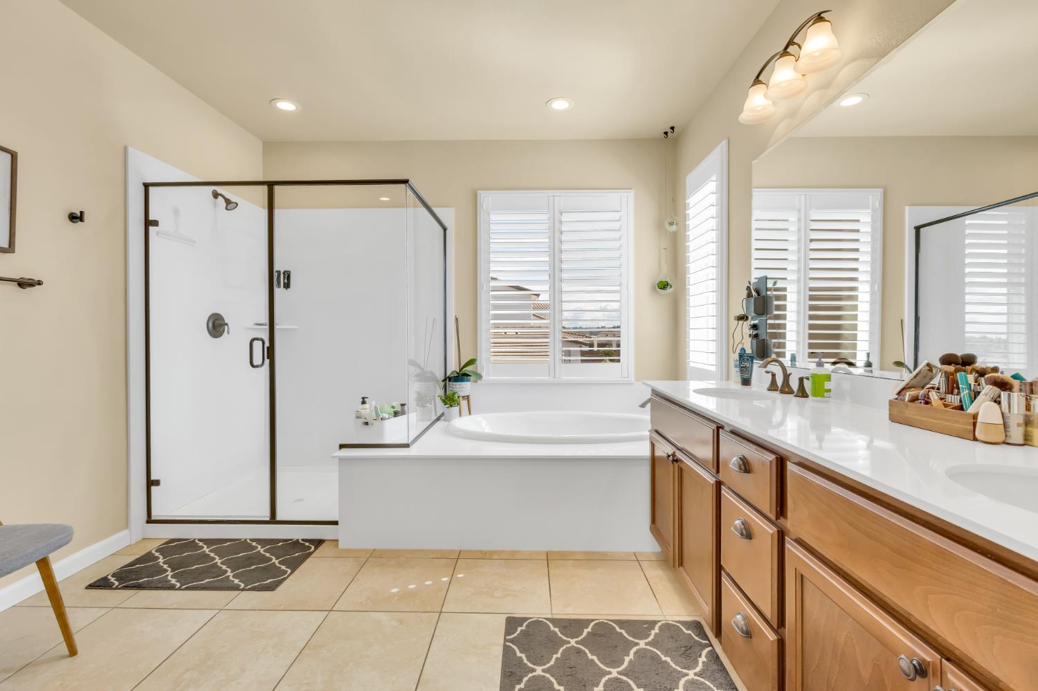 Rocklin, California, 95765, United States, 4 Bedrooms Bedrooms, ,3 BathroomsBathrooms,Residential,For Sale,1914175