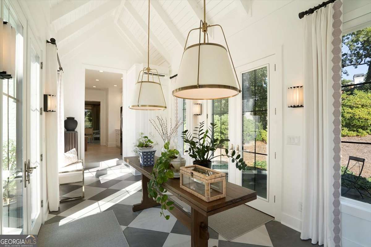 Statham, Georgia, 30666, United States, 6 Bedrooms Bedrooms, ,7 BathroomsBathrooms,Residential,For Sale,1991393