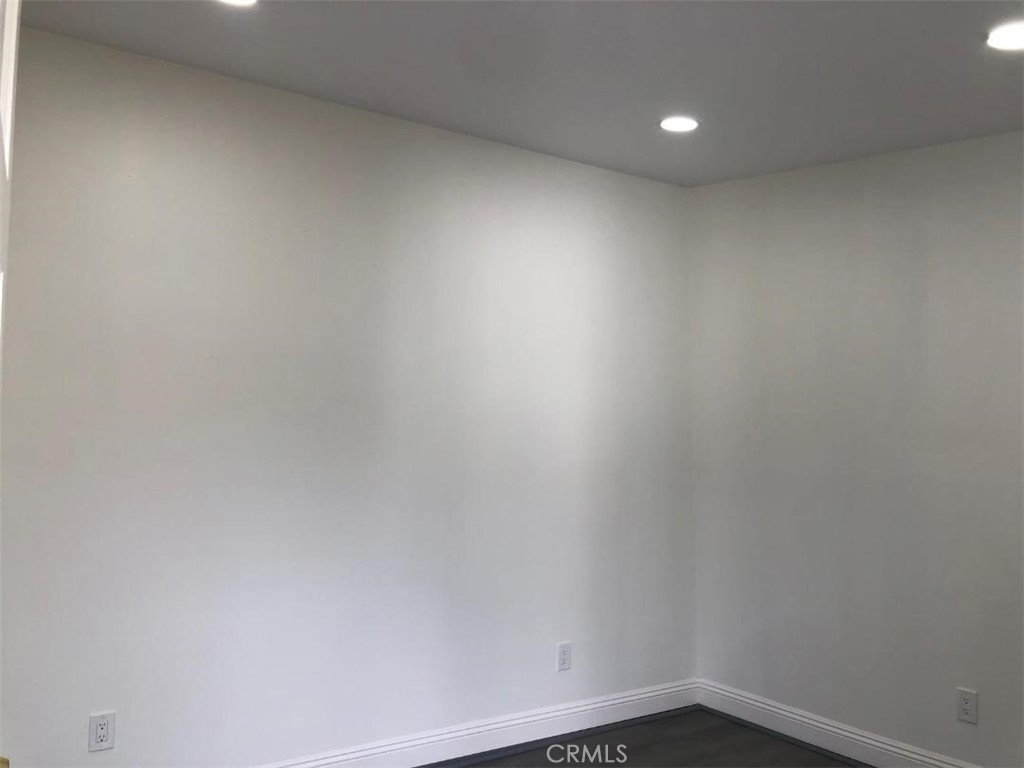 Los Angeles, California, 90044, United States, 2 Bedrooms Bedrooms, ,1 BathroomBathrooms,Residential,For Sale,2031472