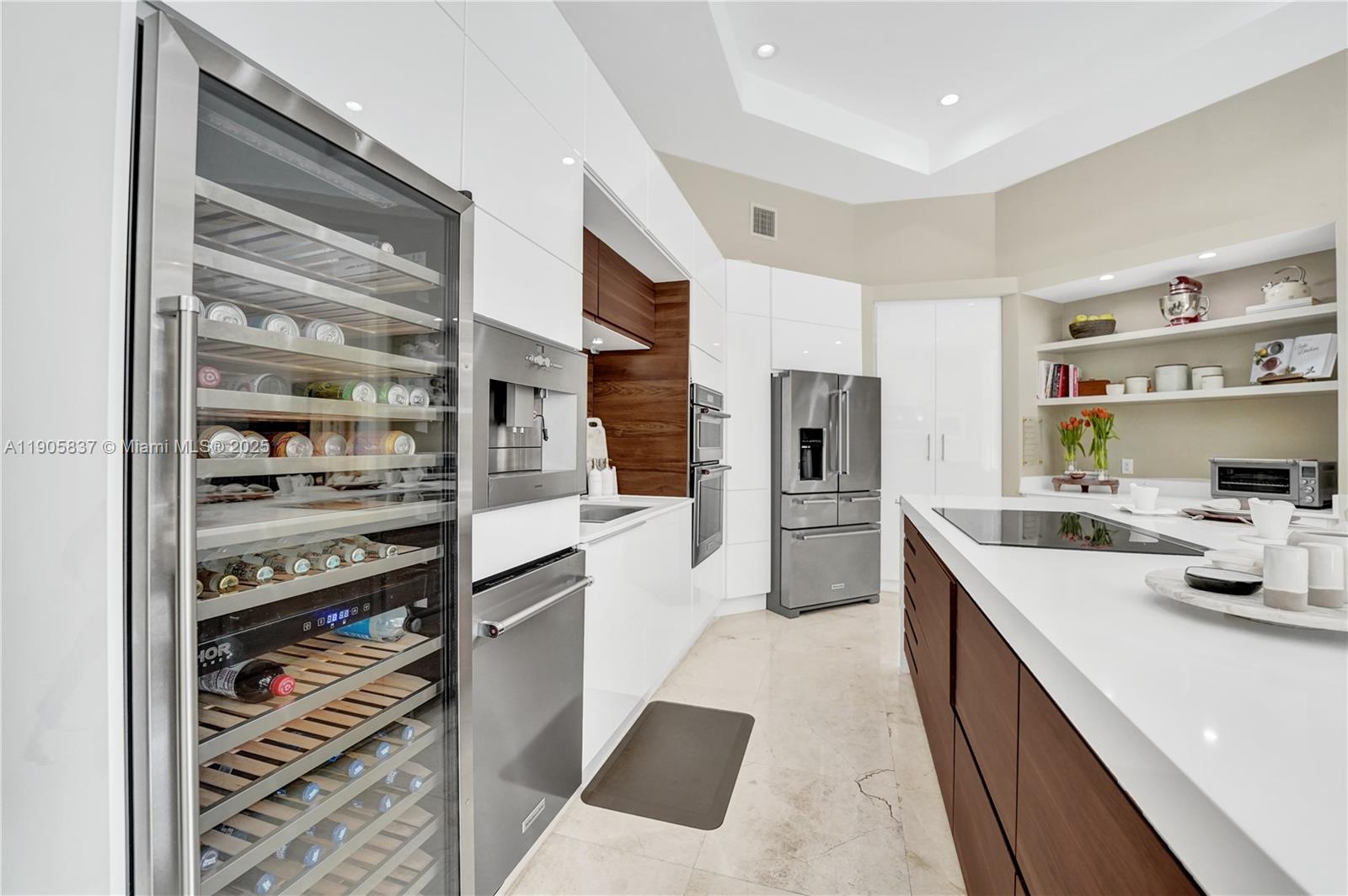 Weston, Florida, 33327, United States, 5 Bedrooms Bedrooms, ,3 BathroomsBathrooms,Residential,For Sale,1991859