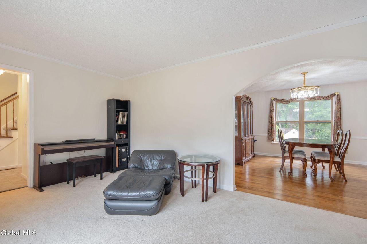 Guilderland, New York, 12303, United States, 4 Bedrooms Bedrooms, ,3 BathroomsBathrooms,Residential,For Sale,1891767