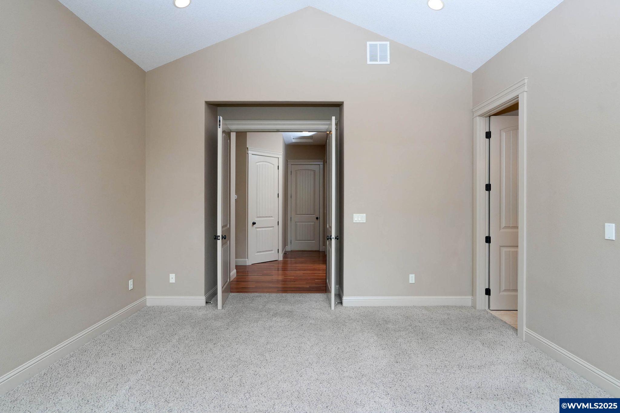 Salem, Oregon, 97306, United States, 4 Bedrooms Bedrooms, ,3 BathroomsBathrooms,Residential,For Sale,1906956