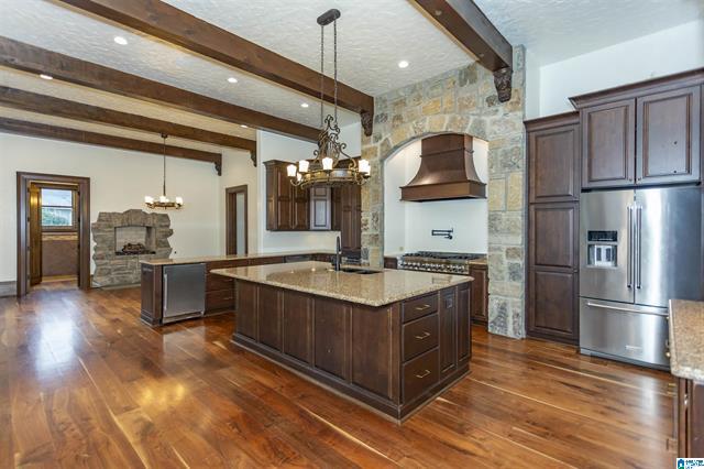 Calera, Alabama, 35040, United States, 5 Bedrooms Bedrooms, ,6 BathroomsBathrooms,Residential,For Sale,2006341