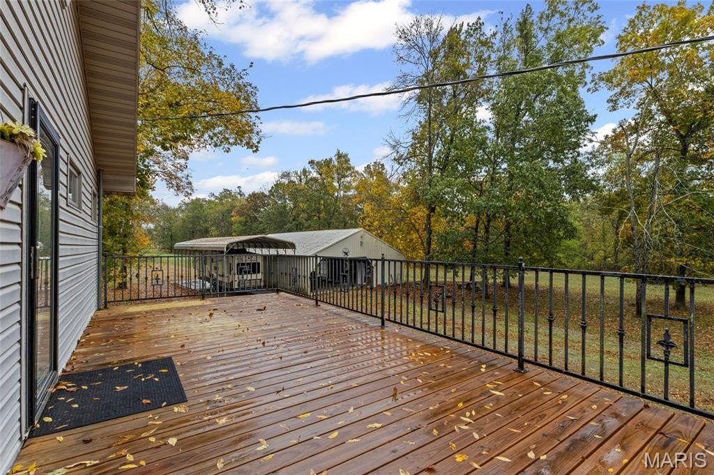 Farmington, Missouri, 63640, United States, 5 Bedrooms Bedrooms, ,3 BathroomsBathrooms,Residential,For Sale,1981523