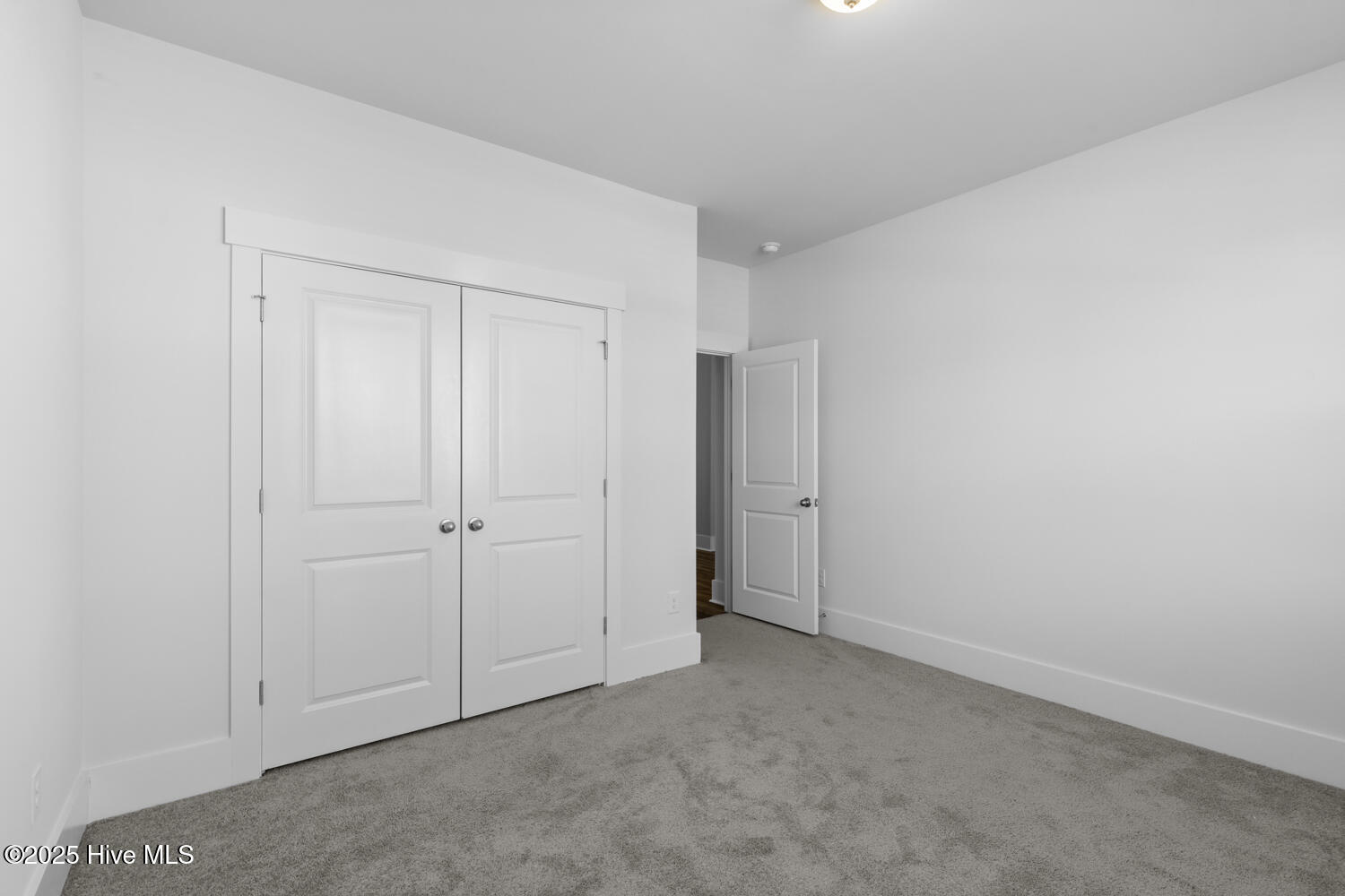 Surf City, North Carolina, 28445, United States, 4 Bedrooms Bedrooms, ,2 BathroomsBathrooms,Residential,For Sale,1987311