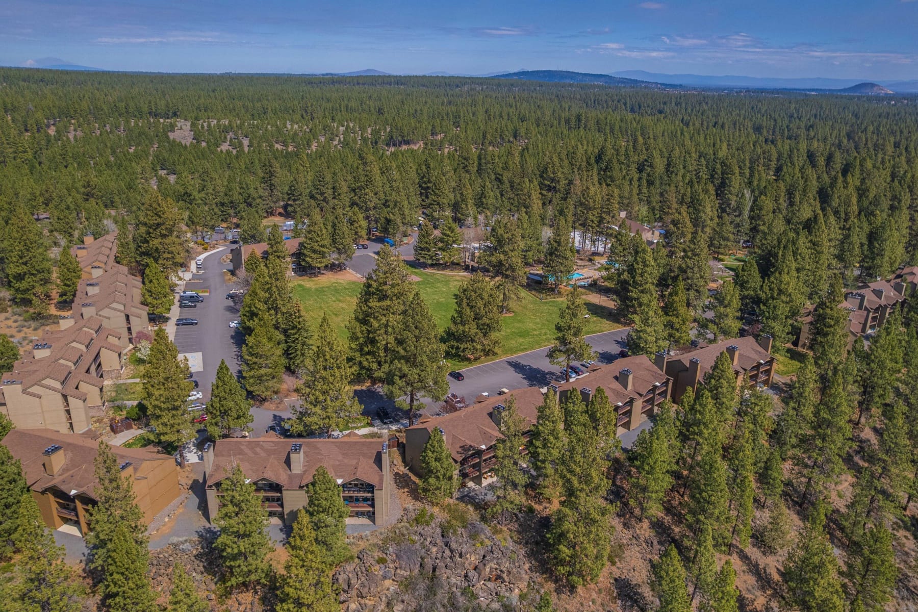  18575 SW Century Drive ## 1437 Bend, OR 97702 - 物件實景